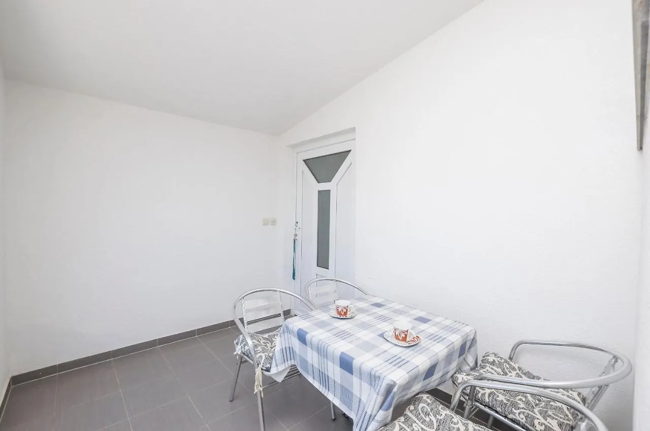 Apartments Ivan Vir