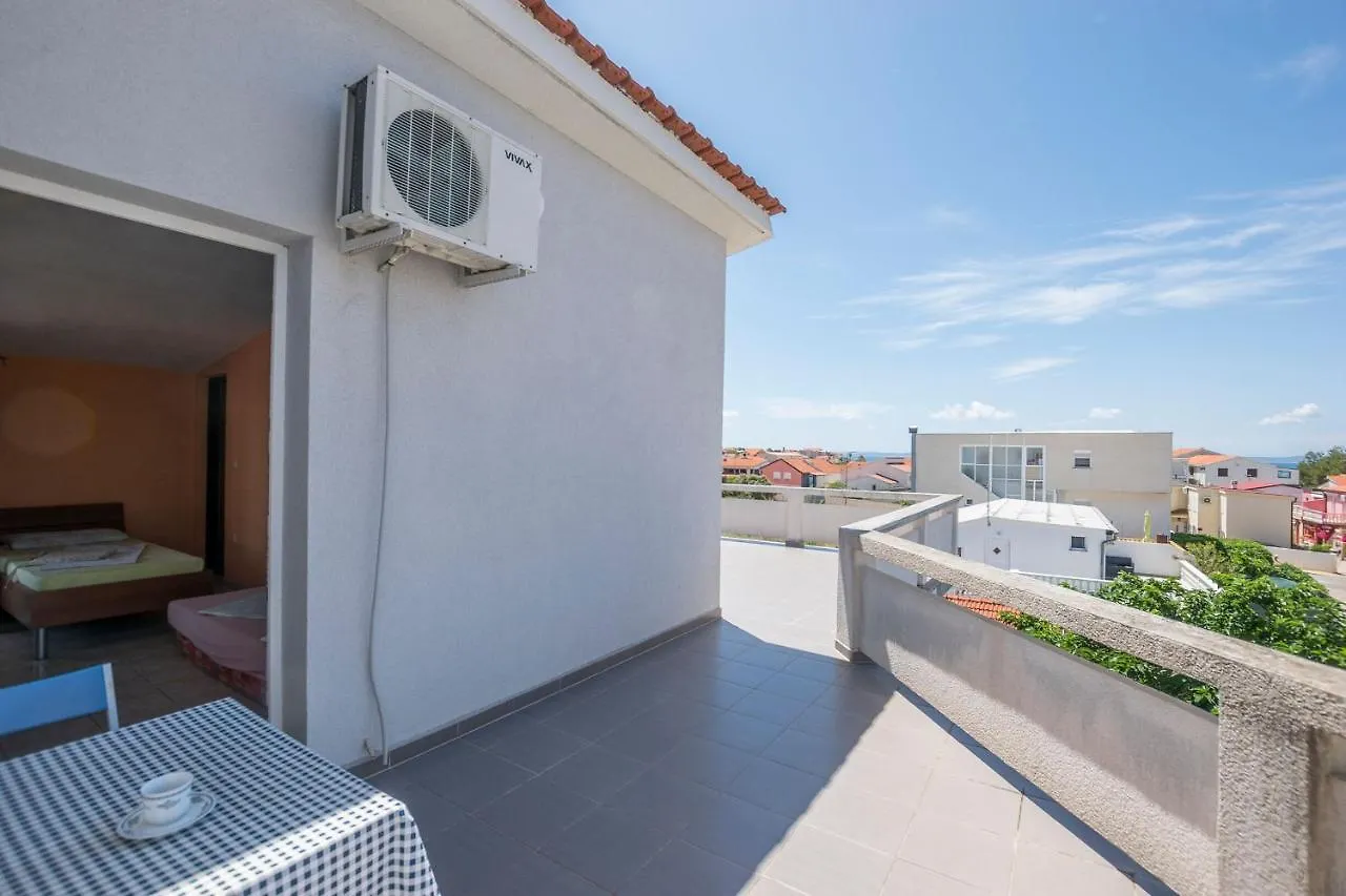 Apartments Ivan Vir Croatia