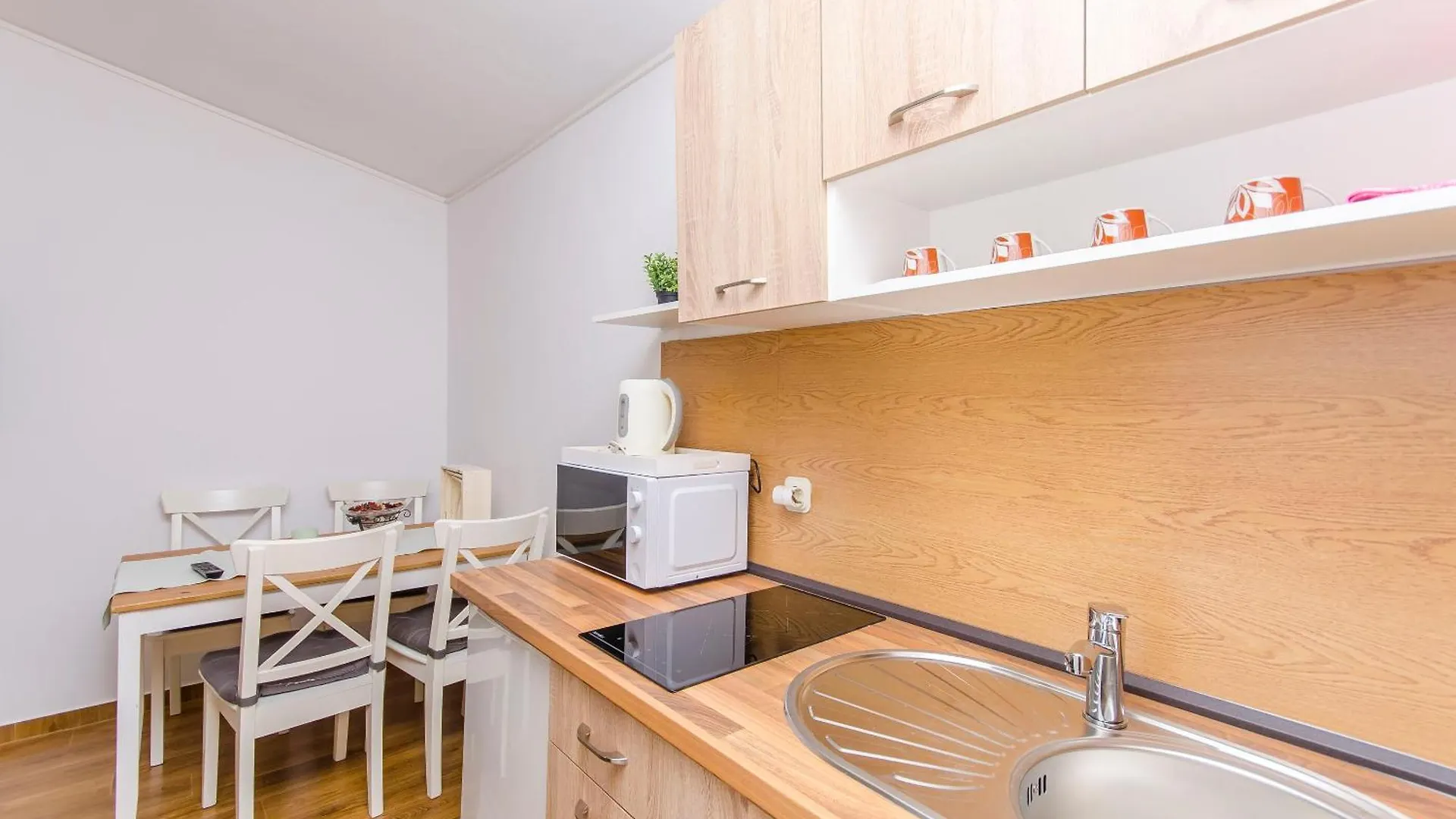 Apartments Ivan Vir