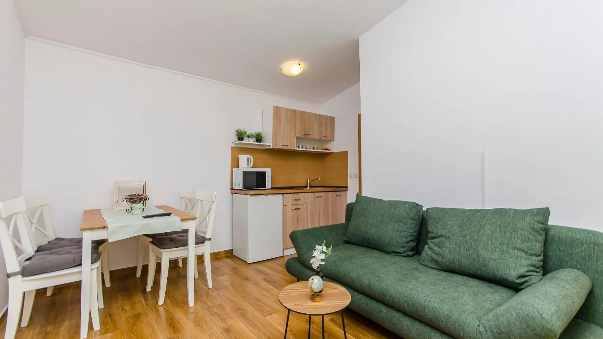 Apartments Ivan Vir