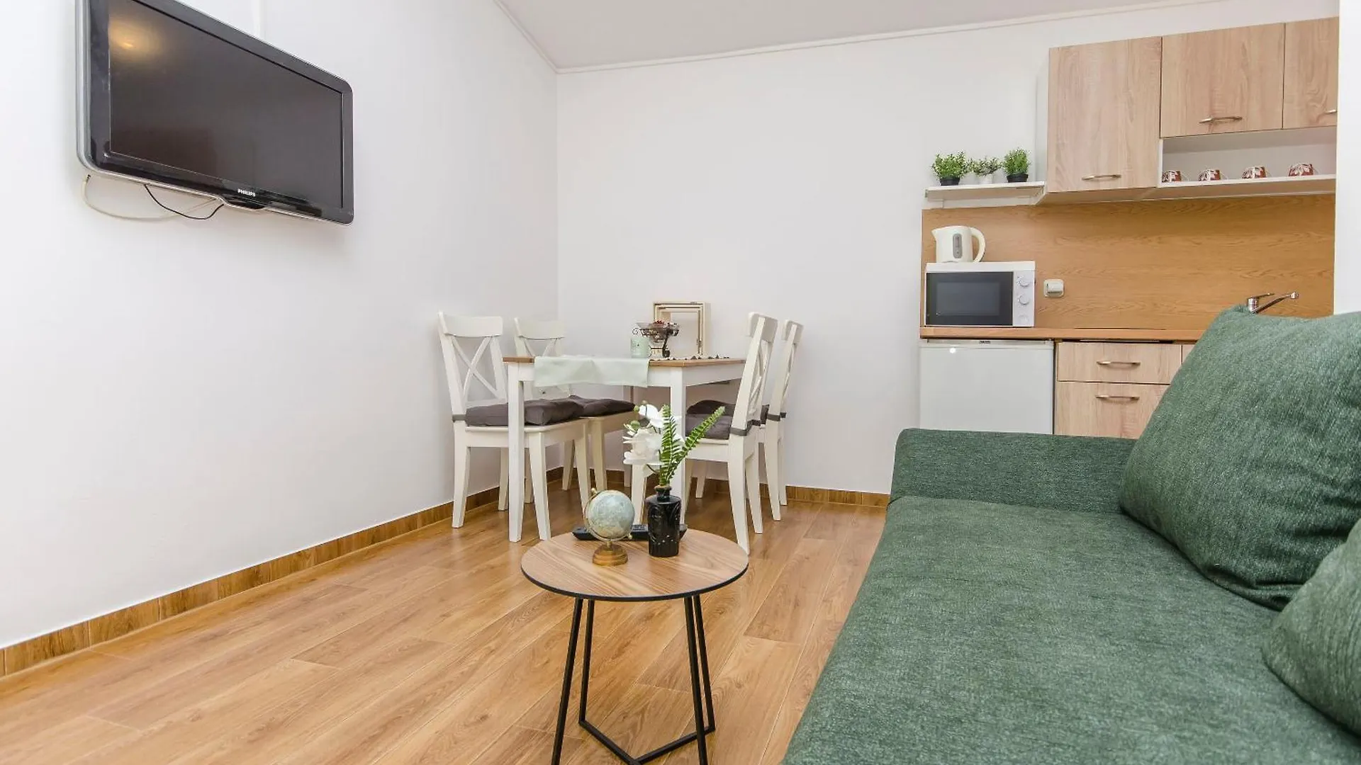 Apartments Ivan Vir