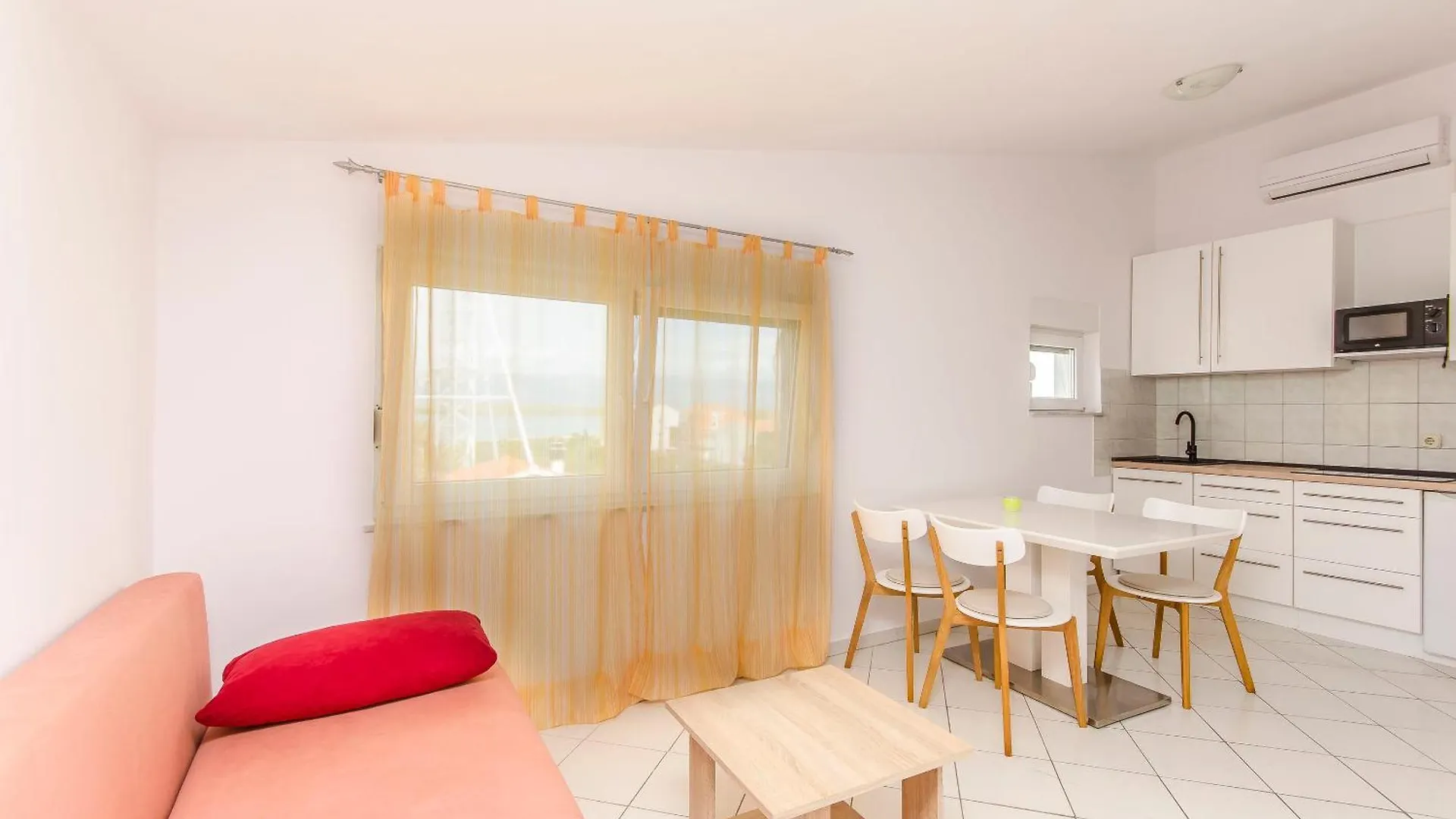 Apartments Ivan Vir